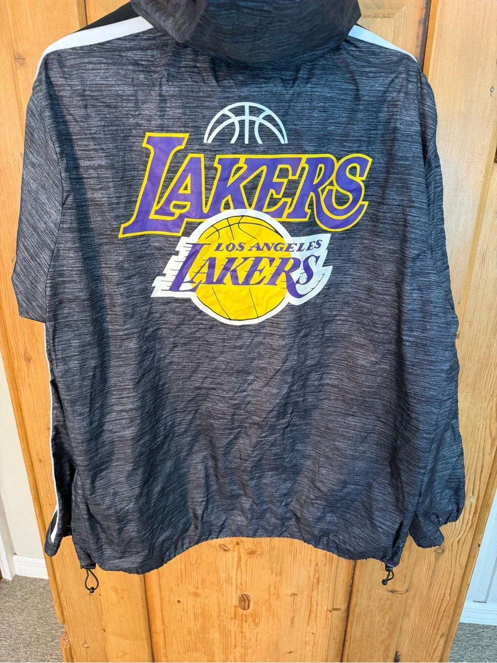 NBA LA Lakers Lightweight Windbreaker Men's Sz Large, Like New Sporty